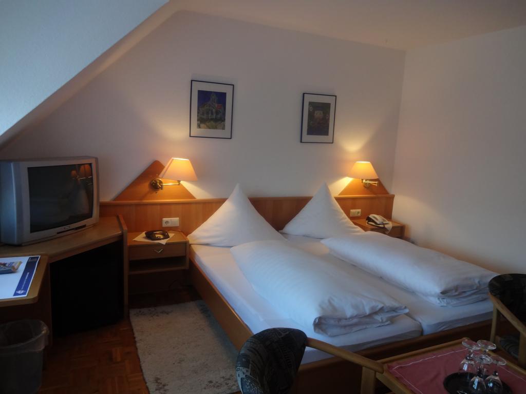 Hotel Buergerbraeu Osnabrueck Room photo